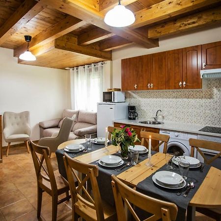El Campo Mateo Apartamentos Onís Eksteriør billede