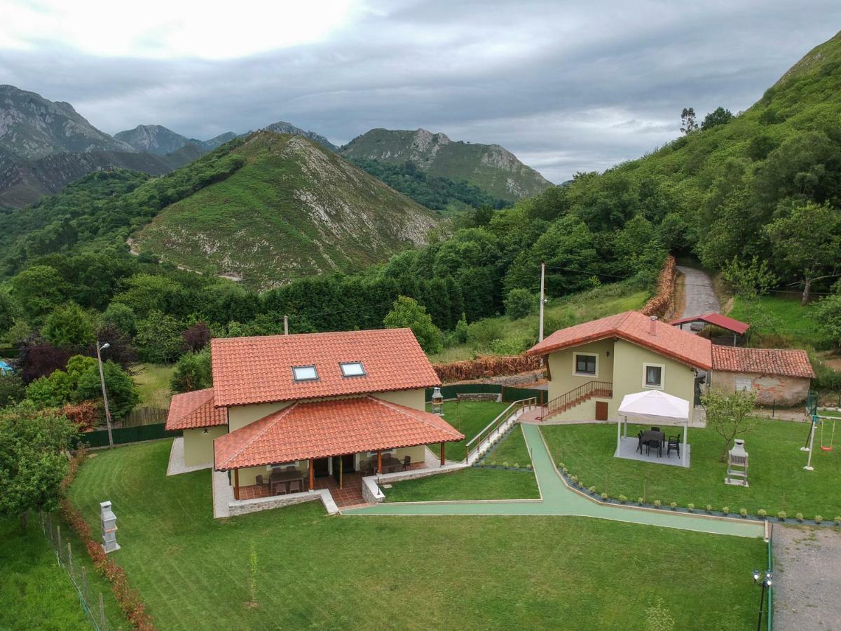El Campo Mateo Apartamentos Onís Eksteriør billede